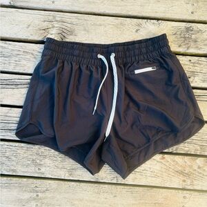 VUORI
WOMEN'S CLEMENTINE SHORT 2.0 Size Medium